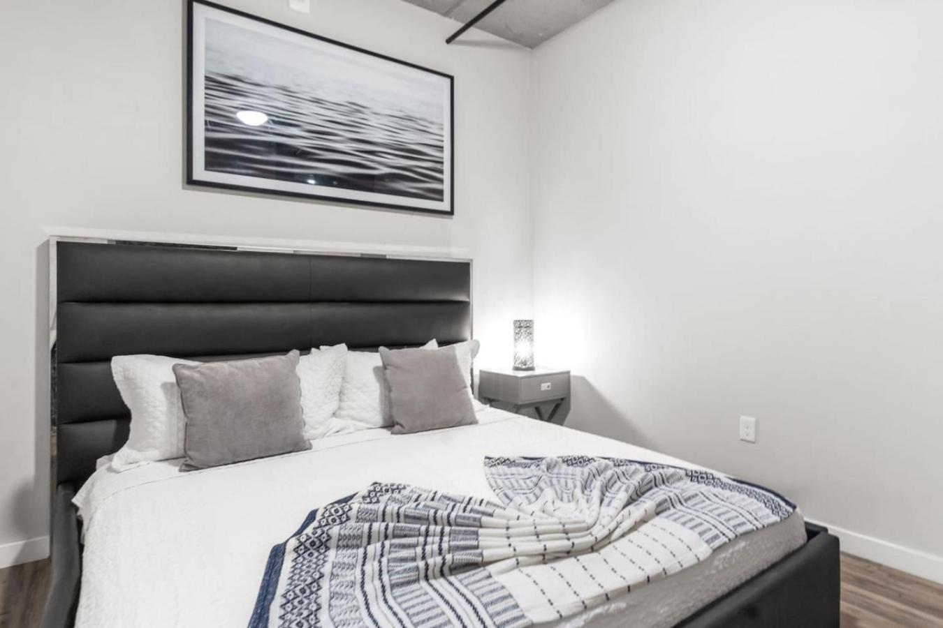 Modern 2 Bed Getaway Steps From Tropicana Field São Petersburgo Exterior foto